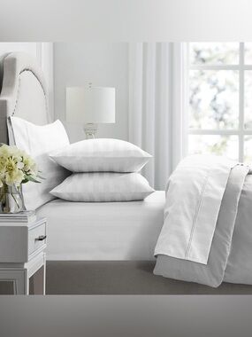 MEMBERS MARK Hotel Premier Collection 700 Thread Count Egyptian Cotton Sheet Set